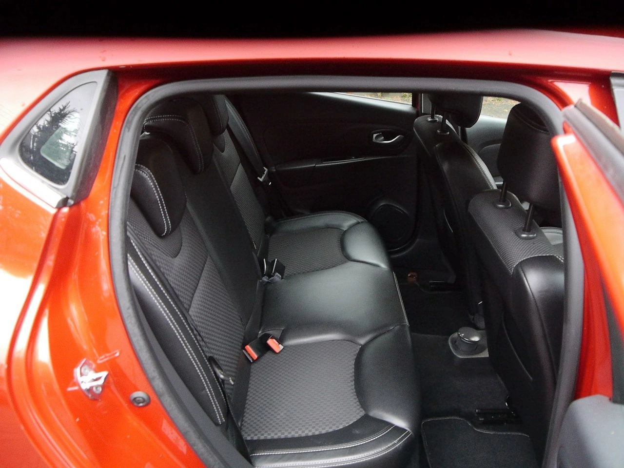 Renault Clio - Zdjęcie 28