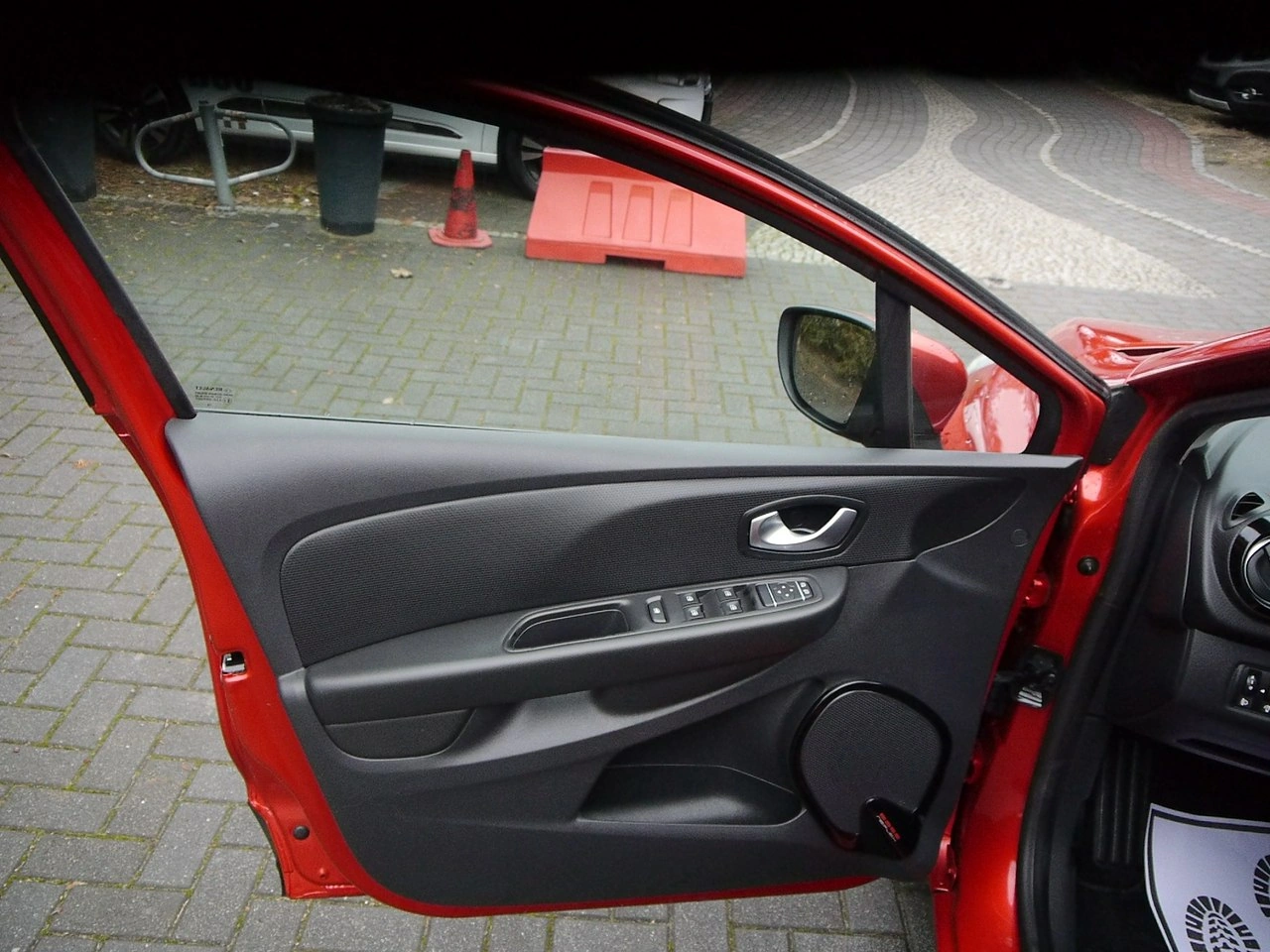 Renault Clio - Zdjęcie 36