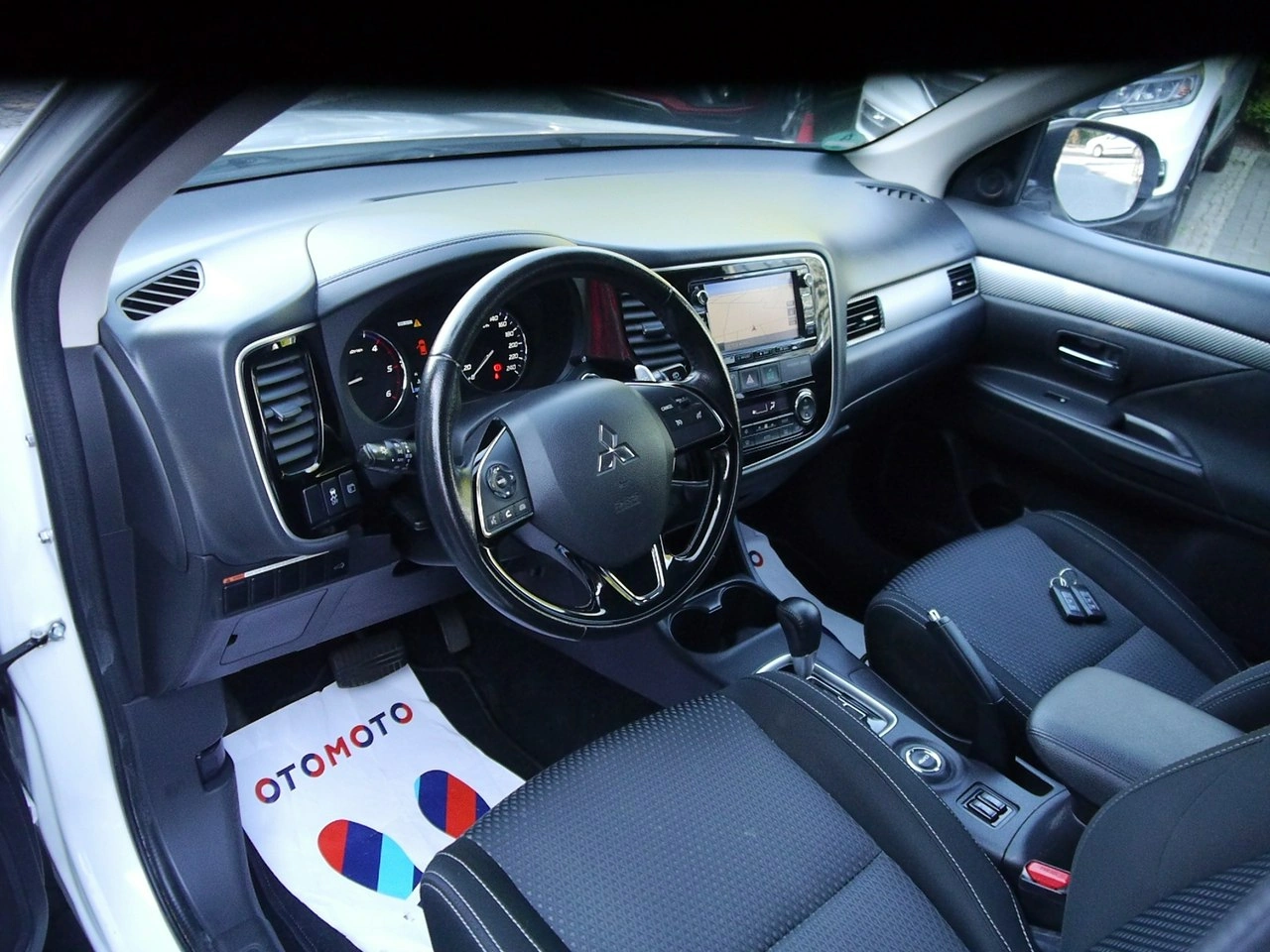 Mitsubishi Outlander - Zdjęcie 26