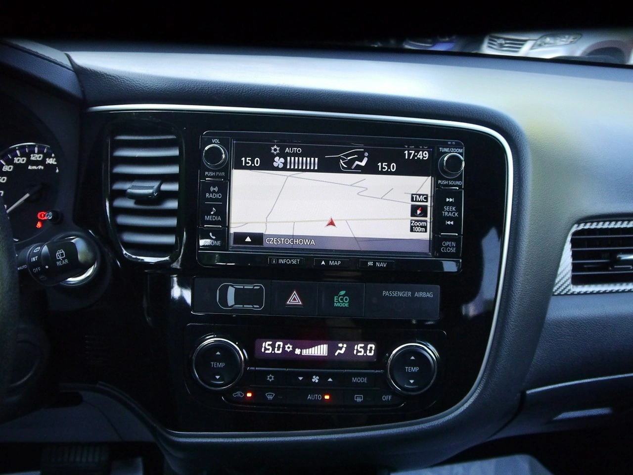 Mitsubishi Outlander - Zdjęcie 20