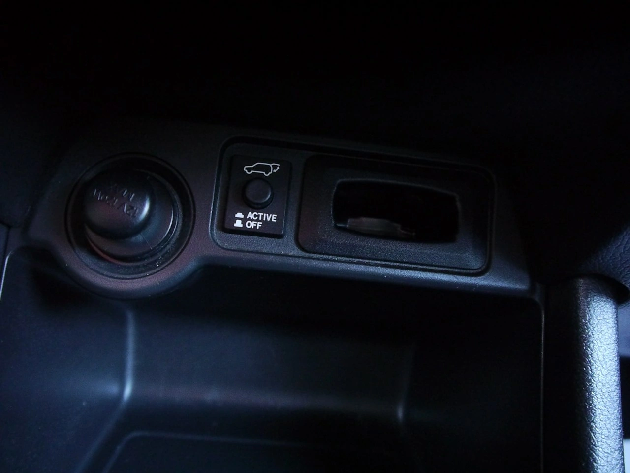 Mitsubishi Outlander - Zdjęcie 35