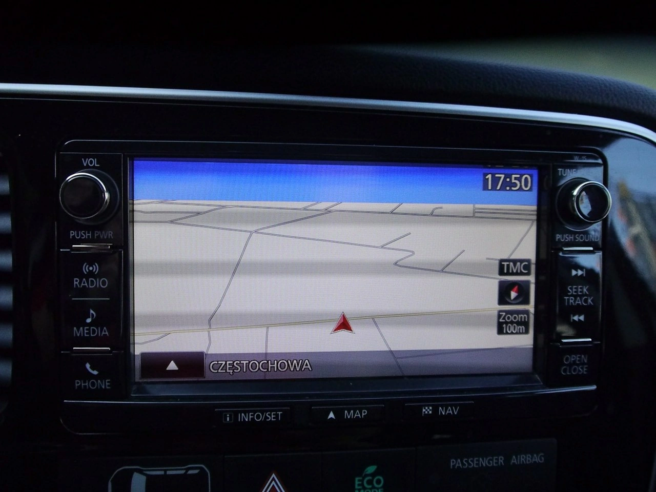 Mitsubishi Outlander - Zdjęcie 18