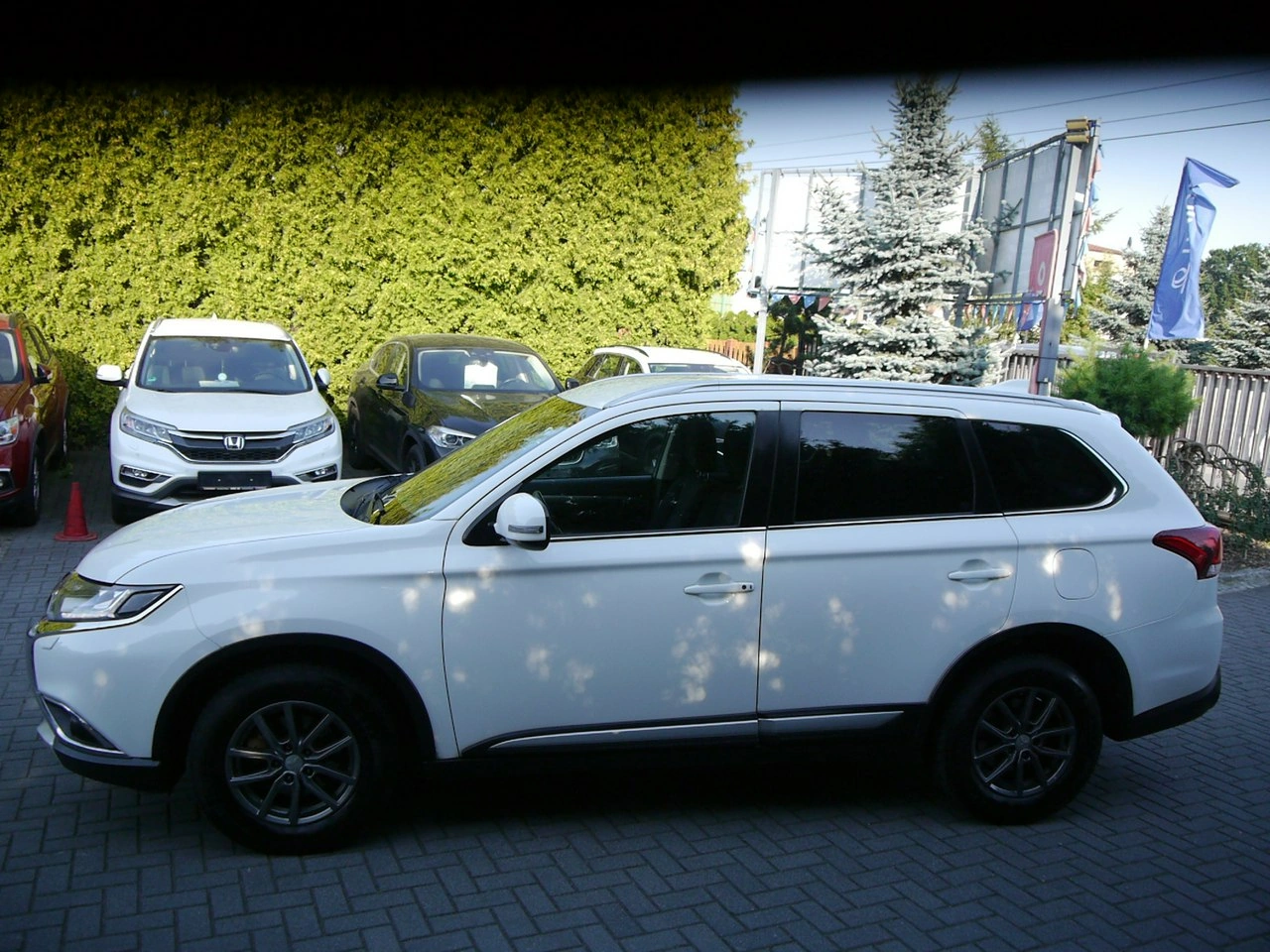 Mitsubishi Outlander - Zdjęcie 7
