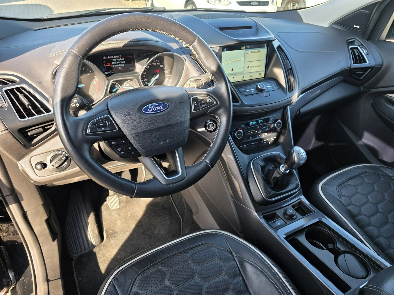 Ford Kuga - Zdjęcie 11