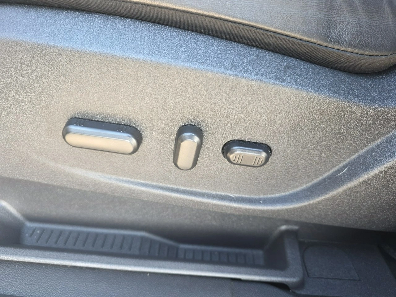 Ford Kuga - Zdjęcie 13