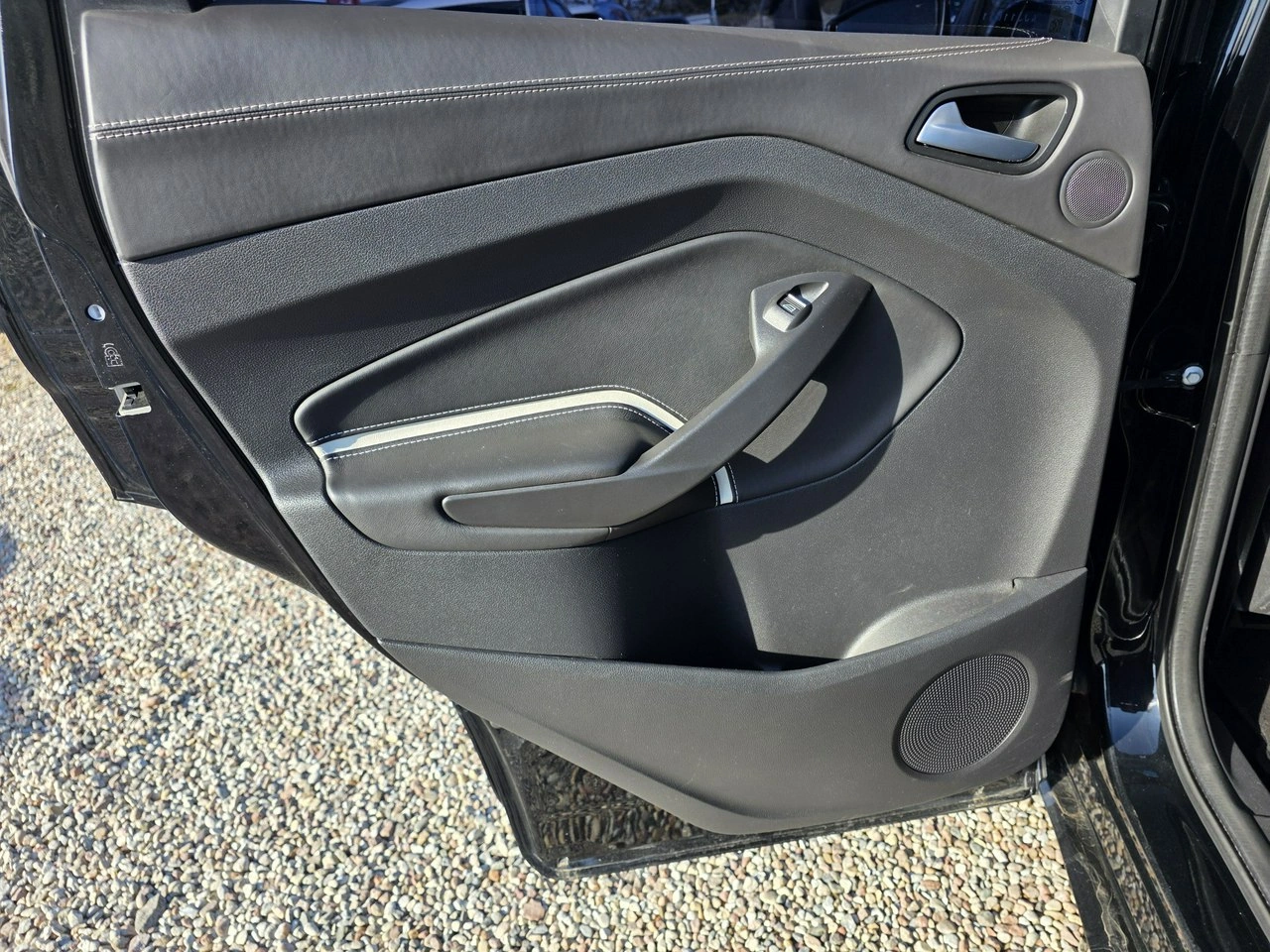 Ford Kuga - Zdjęcie 16