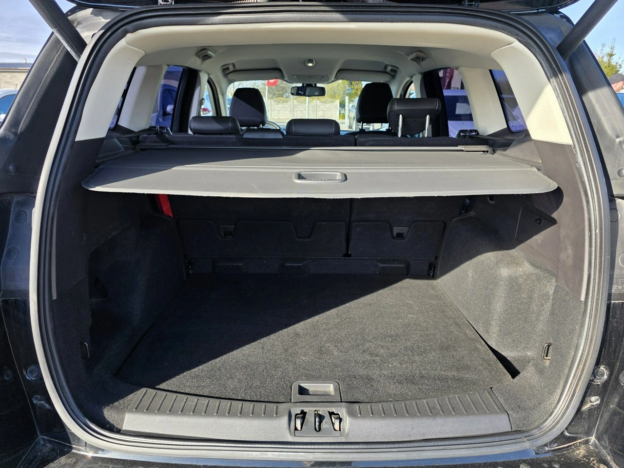 Ford Kuga - Zdjęcie 17