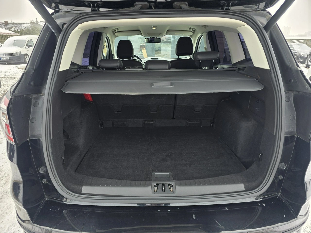 Ford Kuga - Zdjęcie 29