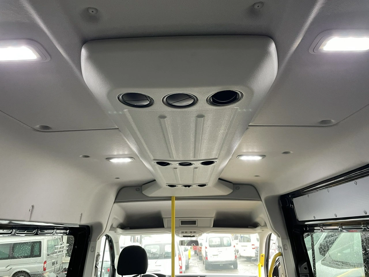 Volkswagen Crafter - Zdjęcie 16