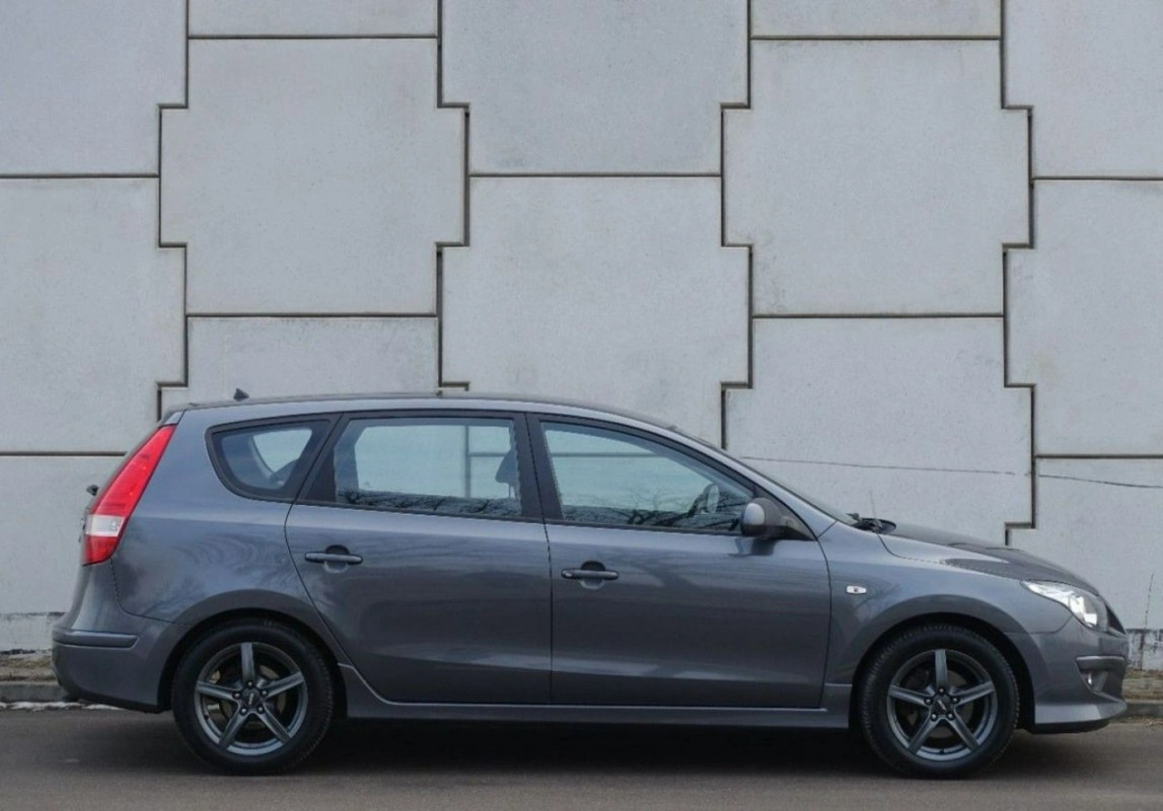 Hyundai i30 - Zdjęcie 2