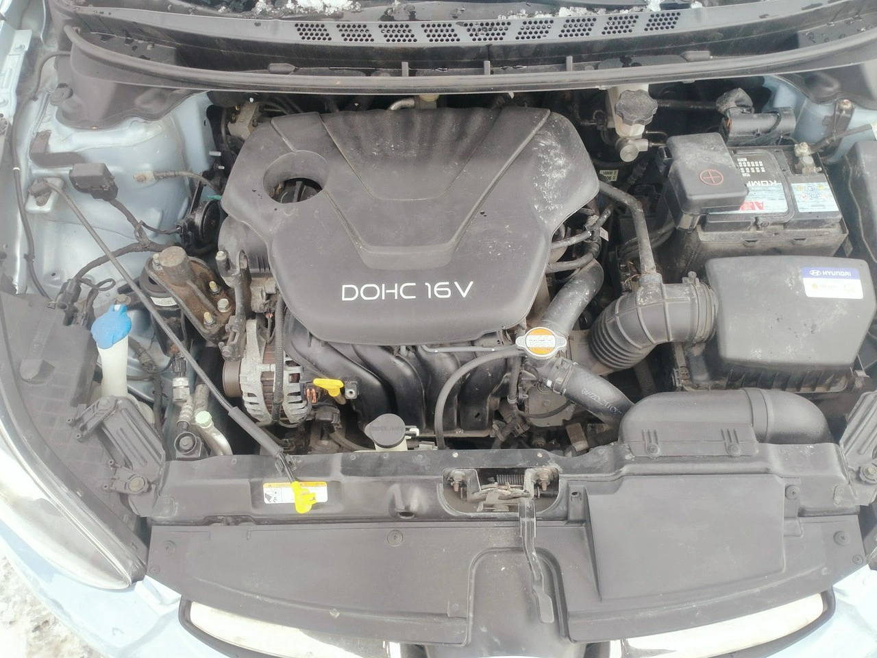 Hyundai Elantra - Zdjęcie 18