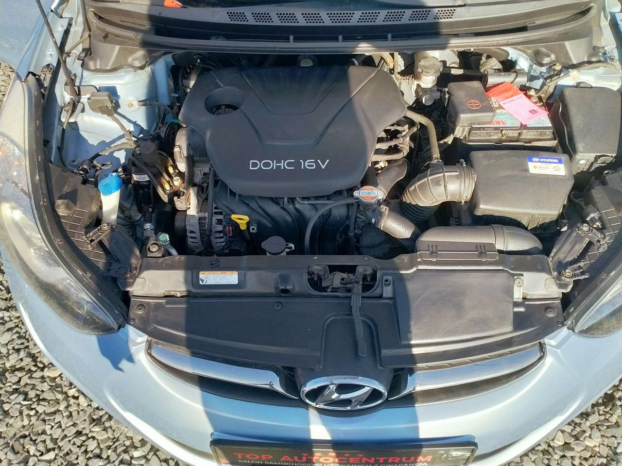 Hyundai Elantra - Zdjęcie 31