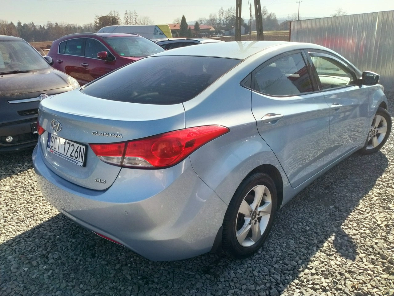 Hyundai Elantra - Zdjęcie 4