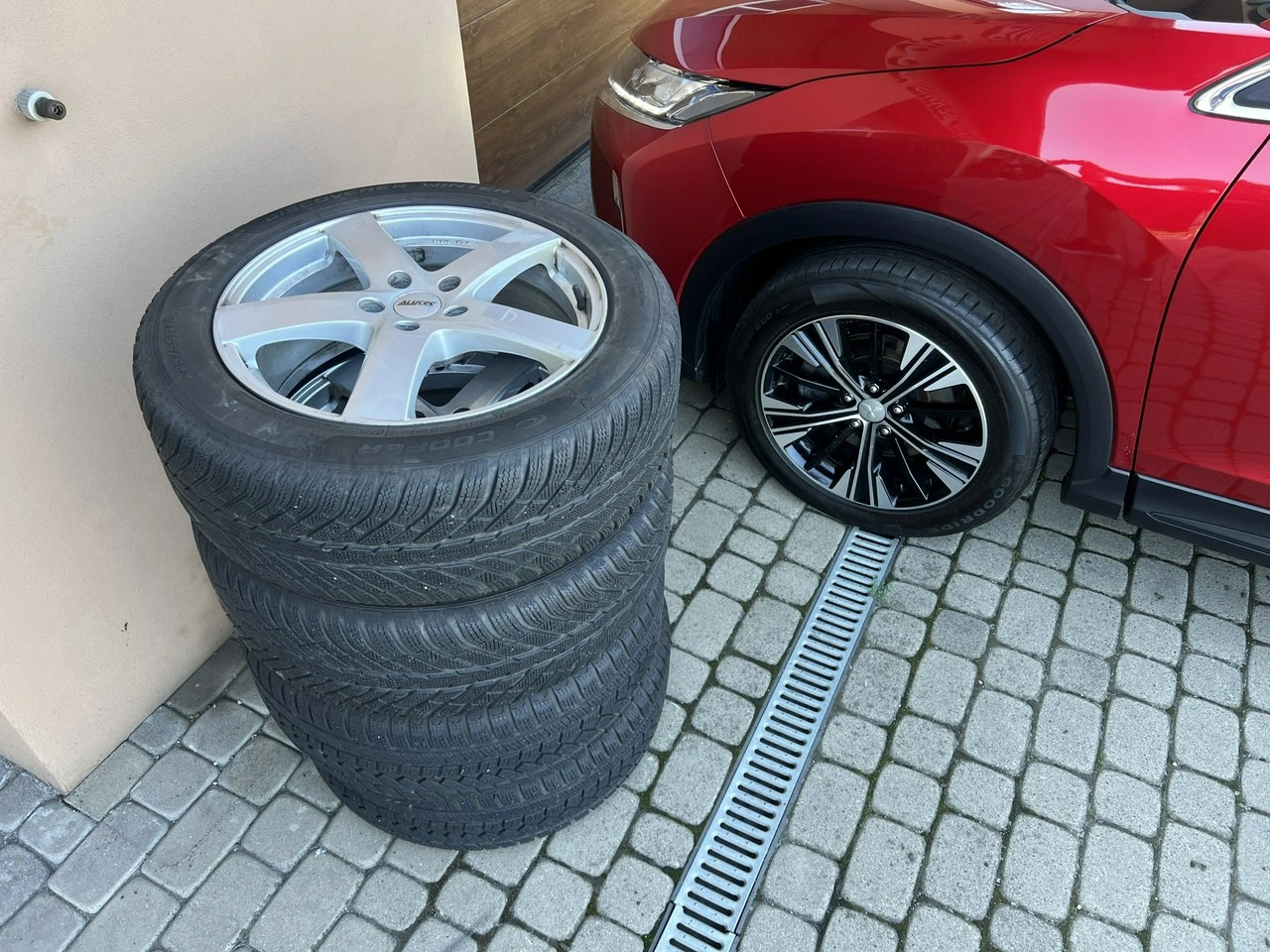 Mitsubishi Eclipse Cross - Zdjęcie 10