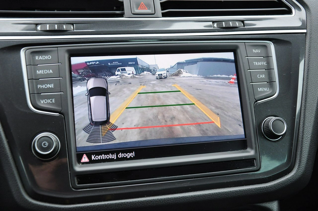 Volkswagen Tiguan - Zdjęcie 13