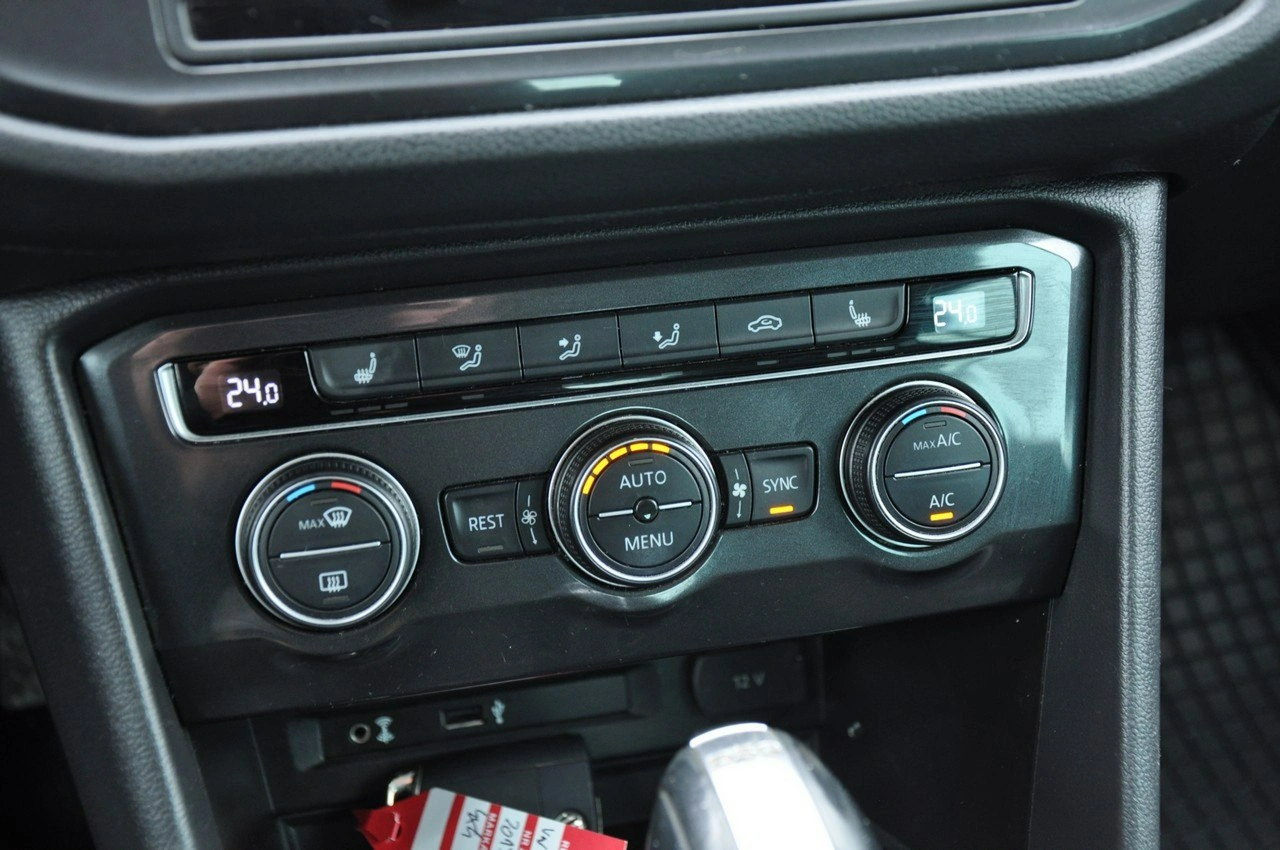 Volkswagen Tiguan - Zdjęcie 20