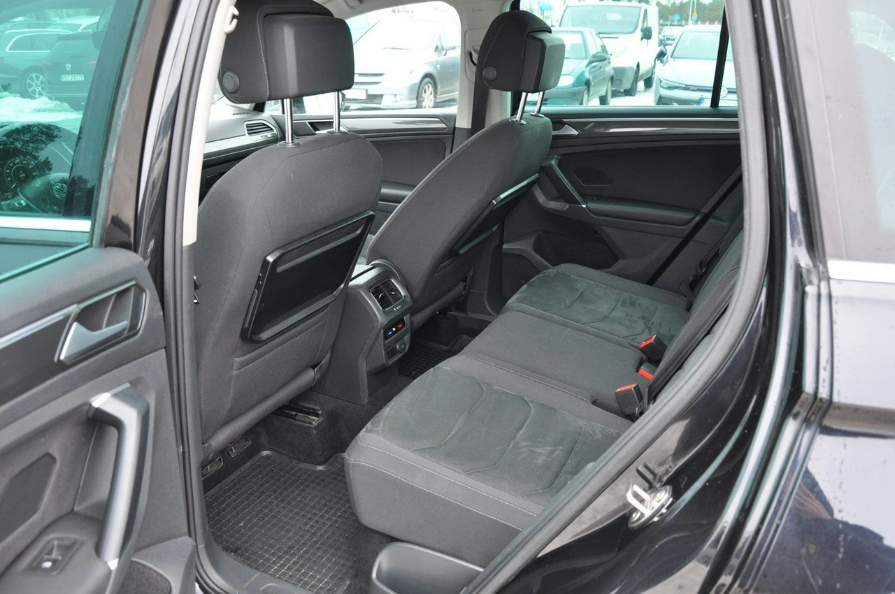 Volkswagen Tiguan - Zdjęcie 23