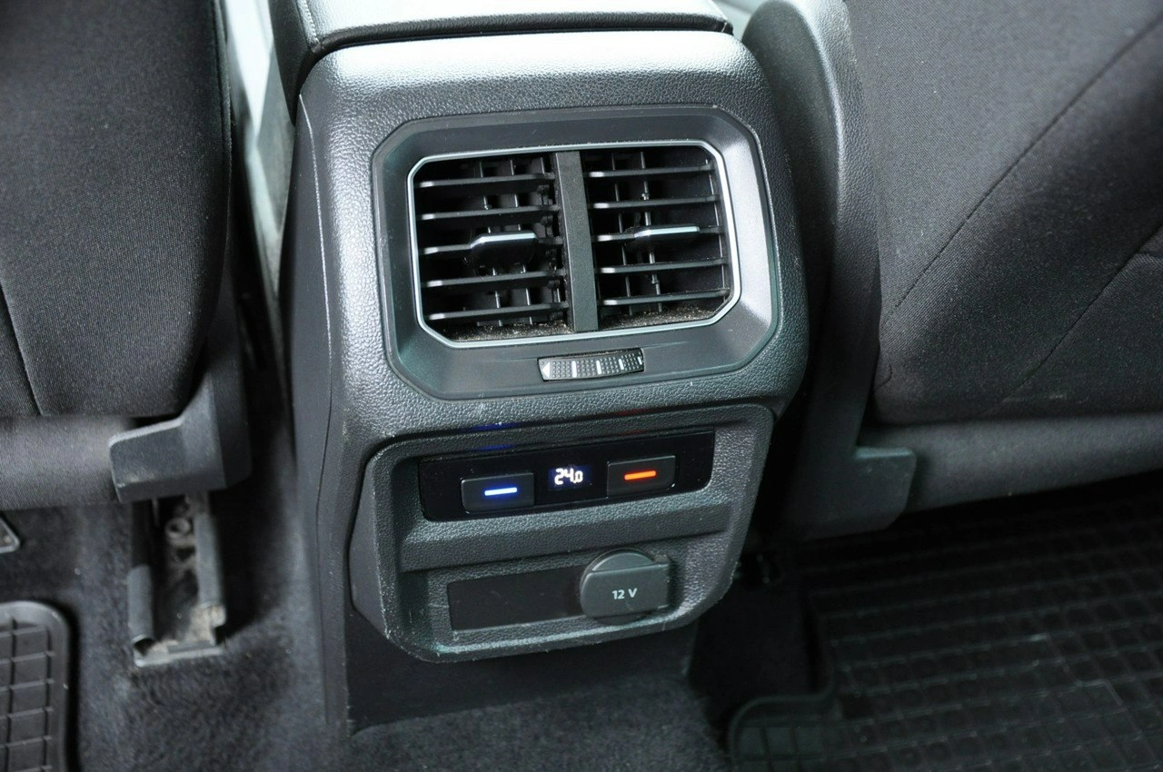 Volkswagen Tiguan - Zdjęcie 24
