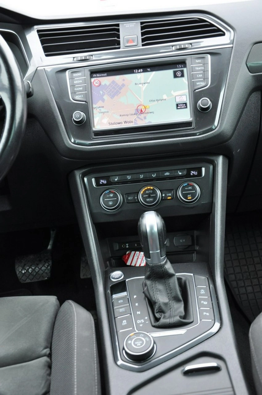 Volkswagen Tiguan - Zdjęcie 26