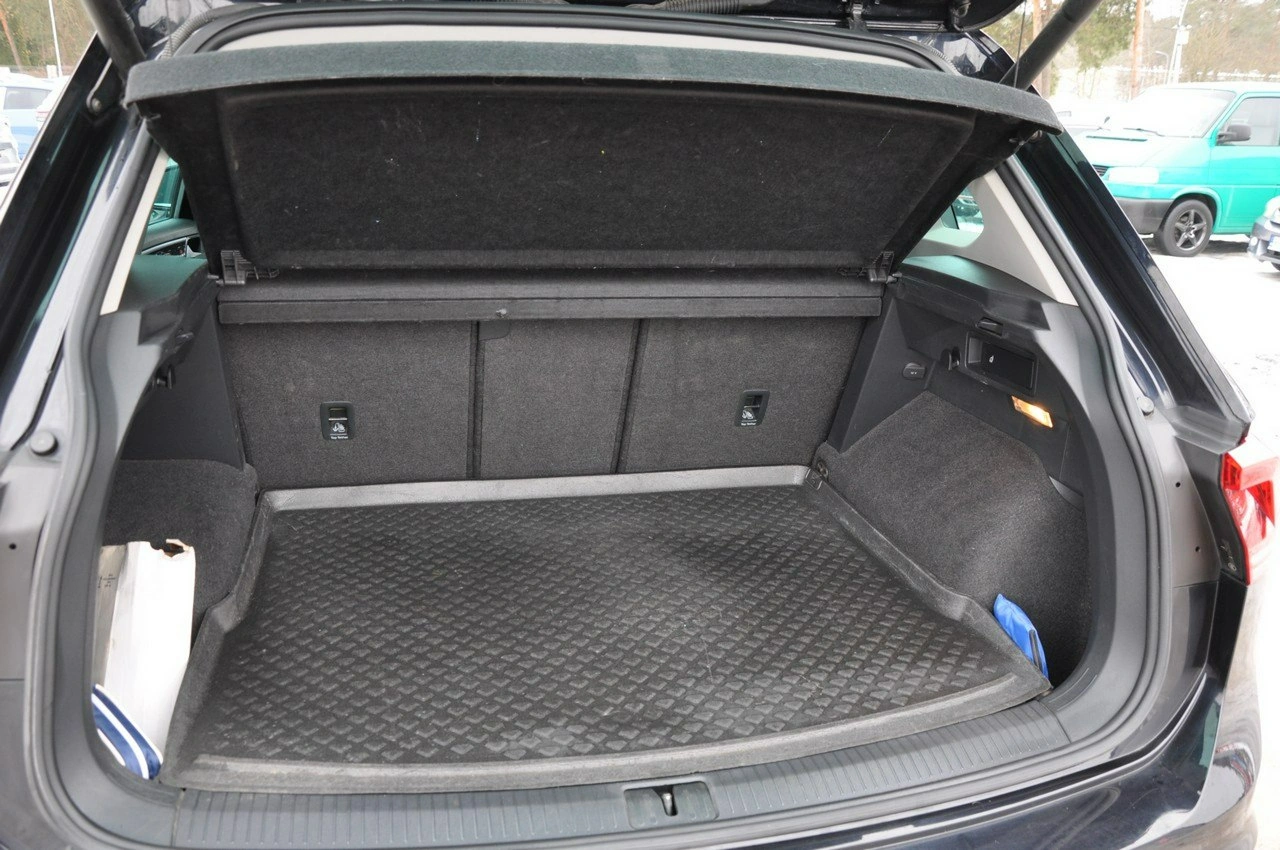 Volkswagen Tiguan - Zdjęcie 27