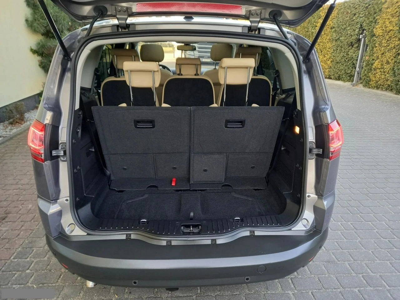 Ford S-Max - Zdjęcie 13