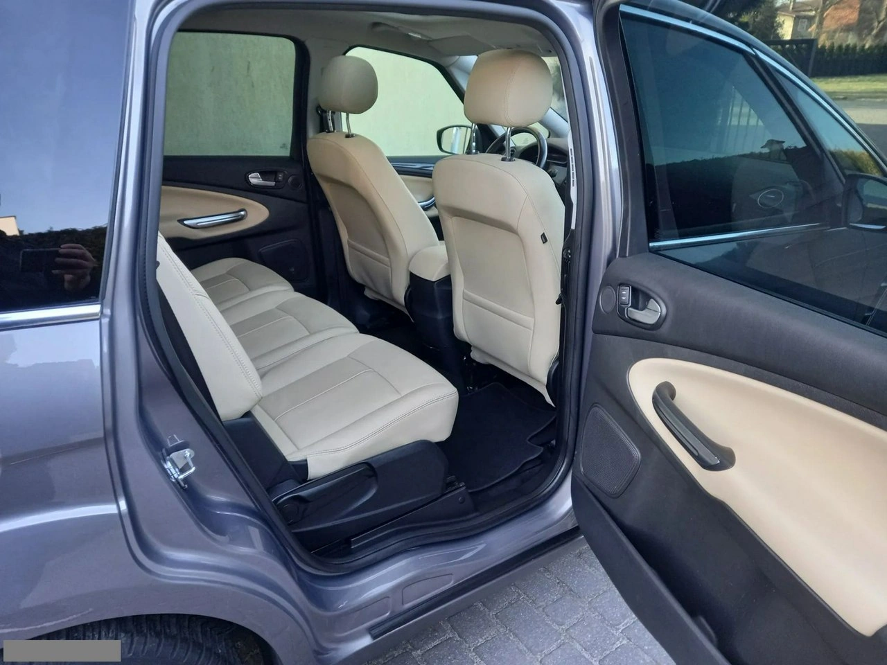 Ford S-Max - Zdjęcie 25