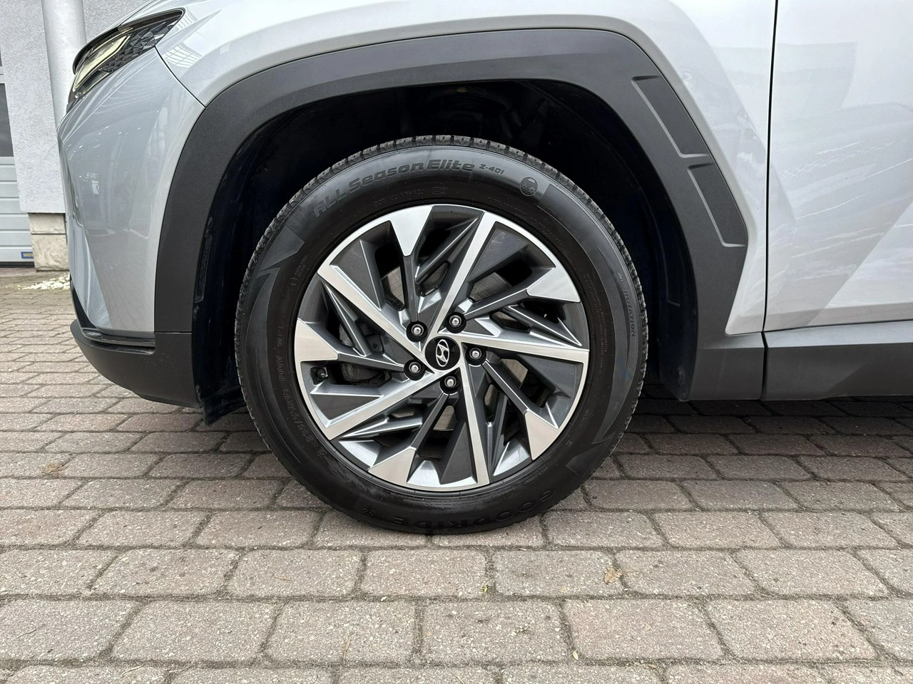 Hyundai Tucson - Zdjęcie 9