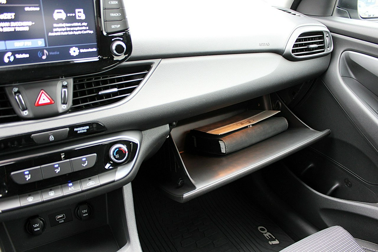 Hyundai i30 - Zdjęcie 22