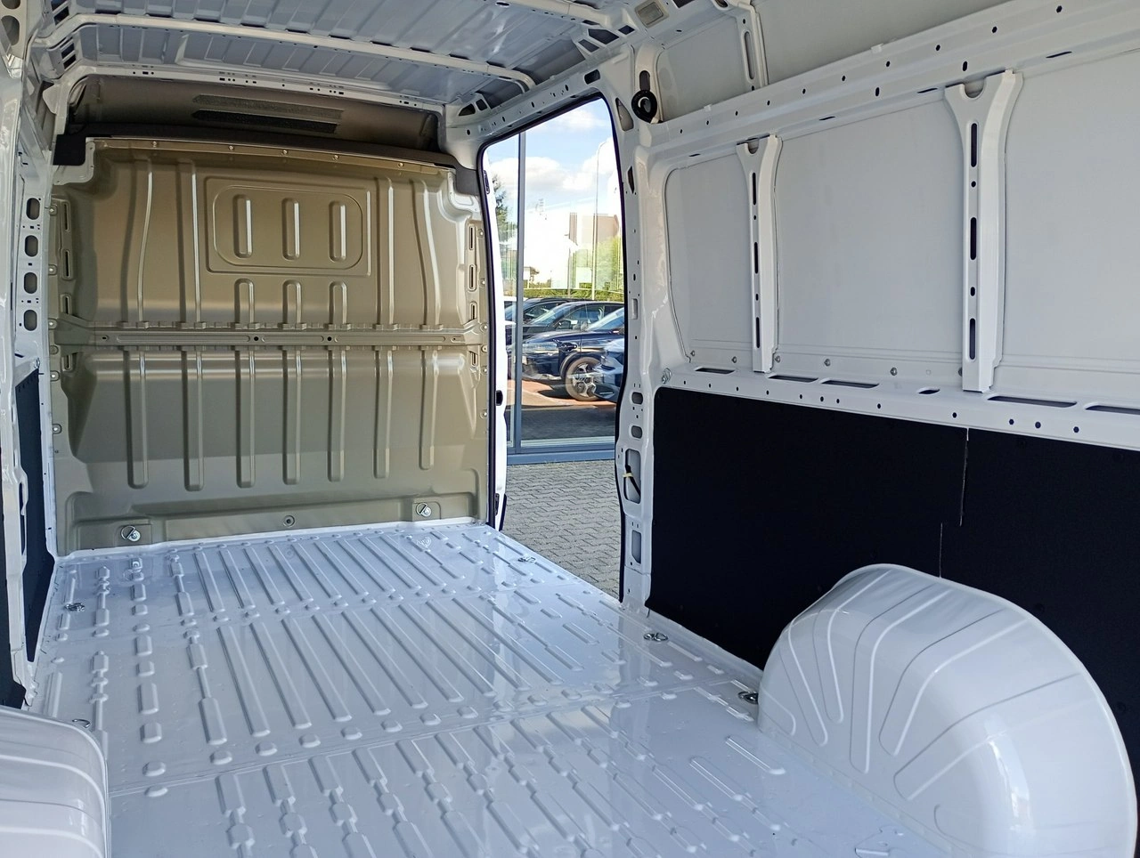 Opel Movano - Zdjęcie 9