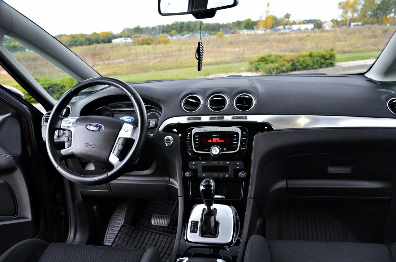 Ford S-Max - Zdjęcie 17