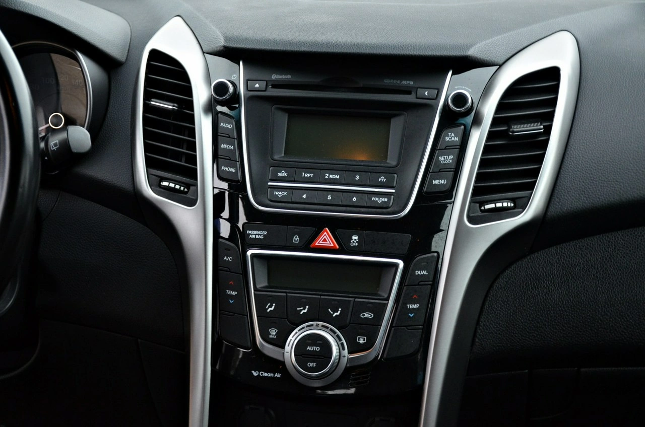 Hyundai i30 - Zdjęcie 16