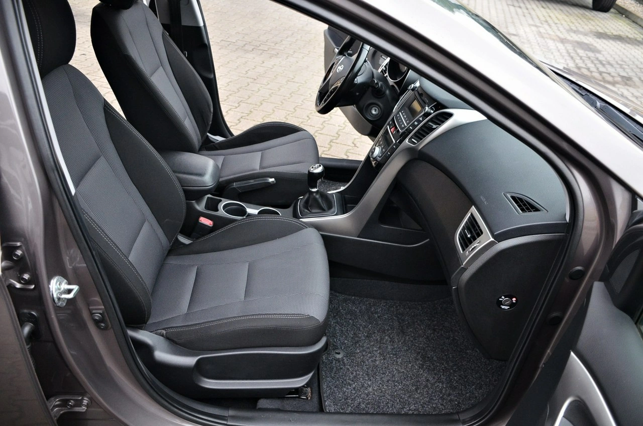 Hyundai i30 - Zdjęcie 18