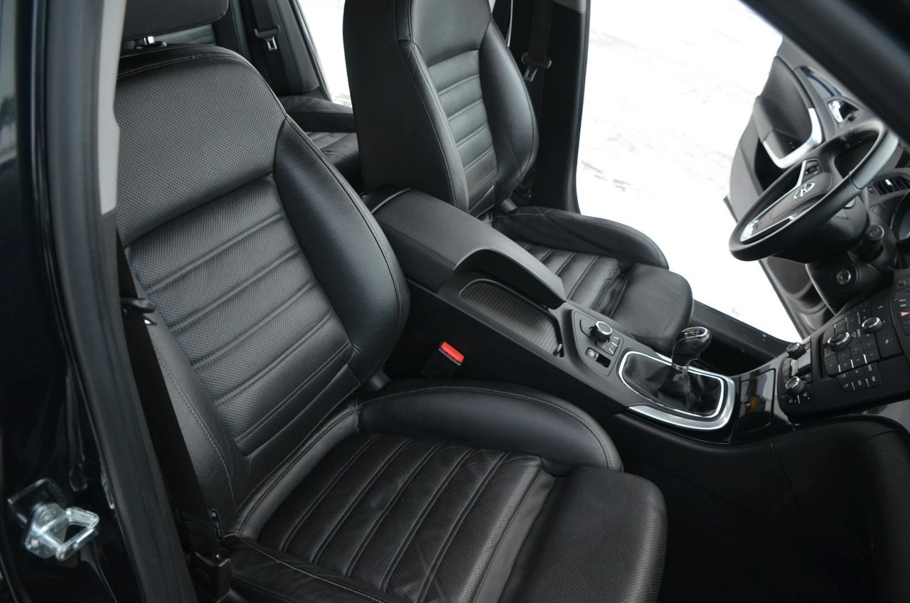 Opel Insignia - Zdjęcie 19