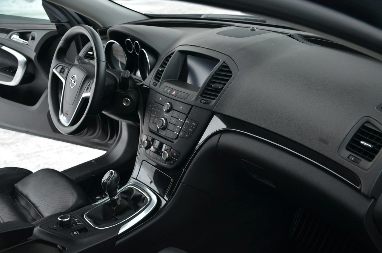 Opel Insignia - Zdjęcie 20