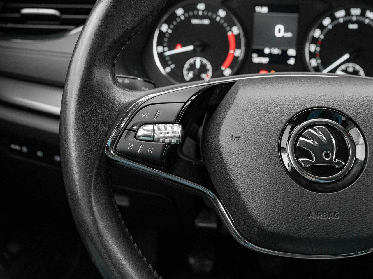 Skoda Octavia - Zdjęcie 14