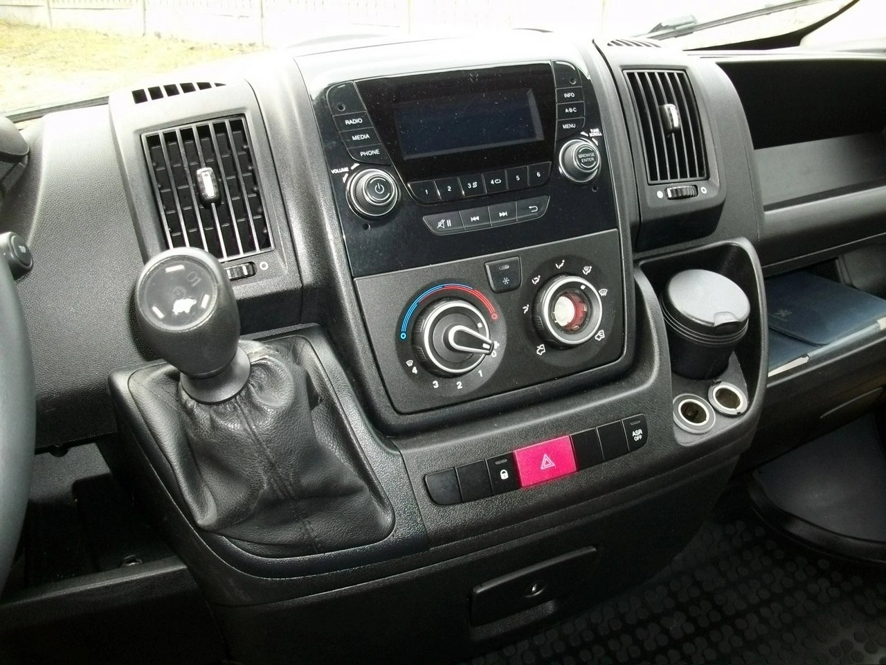 Peugeot Boxer - Zdjęcie 8