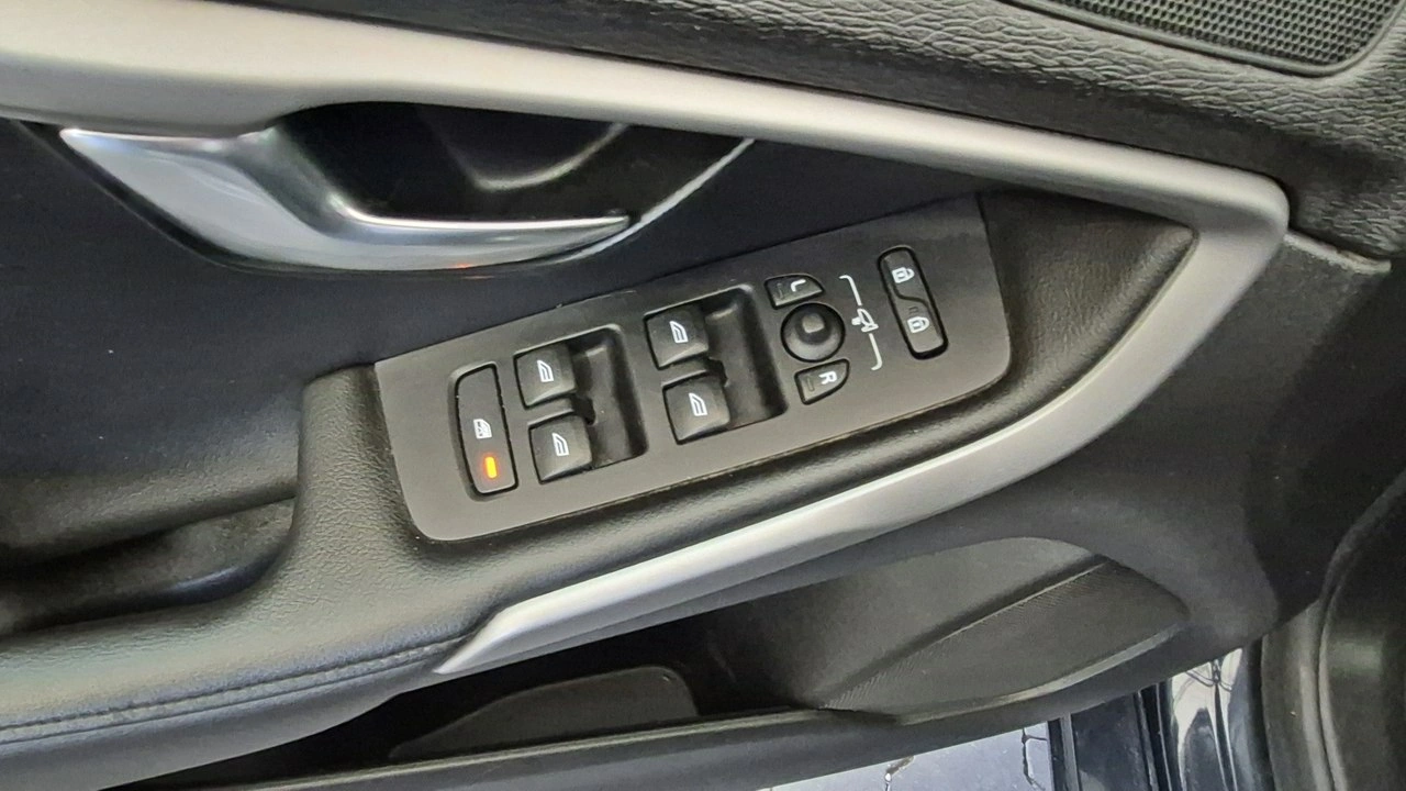 Volvo V40 - Zdjęcie 12