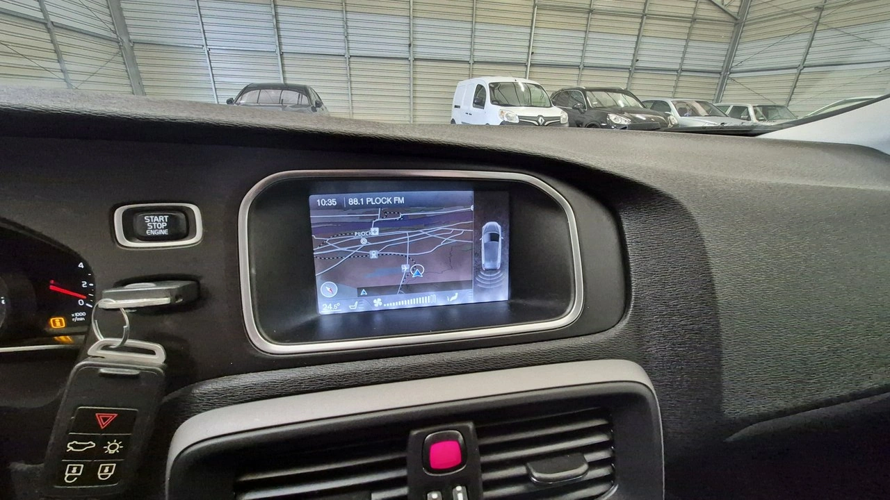 Volvo V40 - Zdjęcie 14