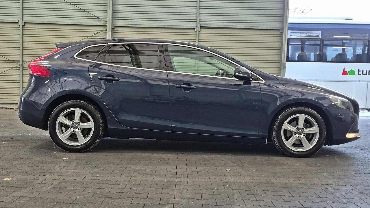 Volvo V40 - Zdjęcie 18