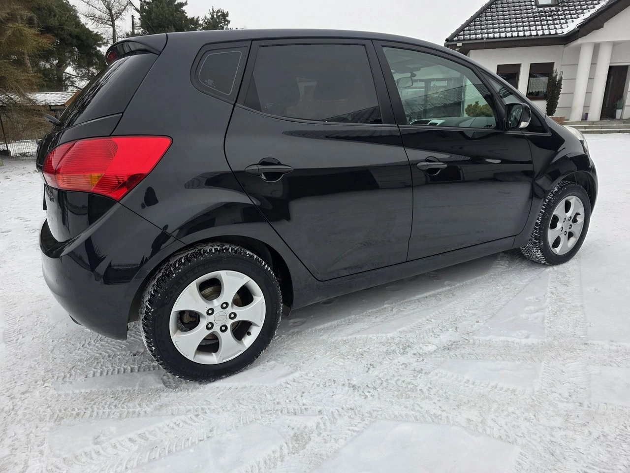 Kia Venga - Zdjęcie 11