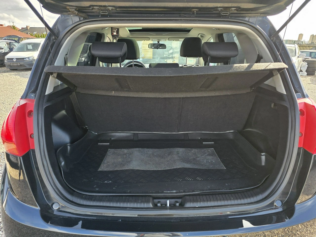 Kia Venga - Zdjęcie 18