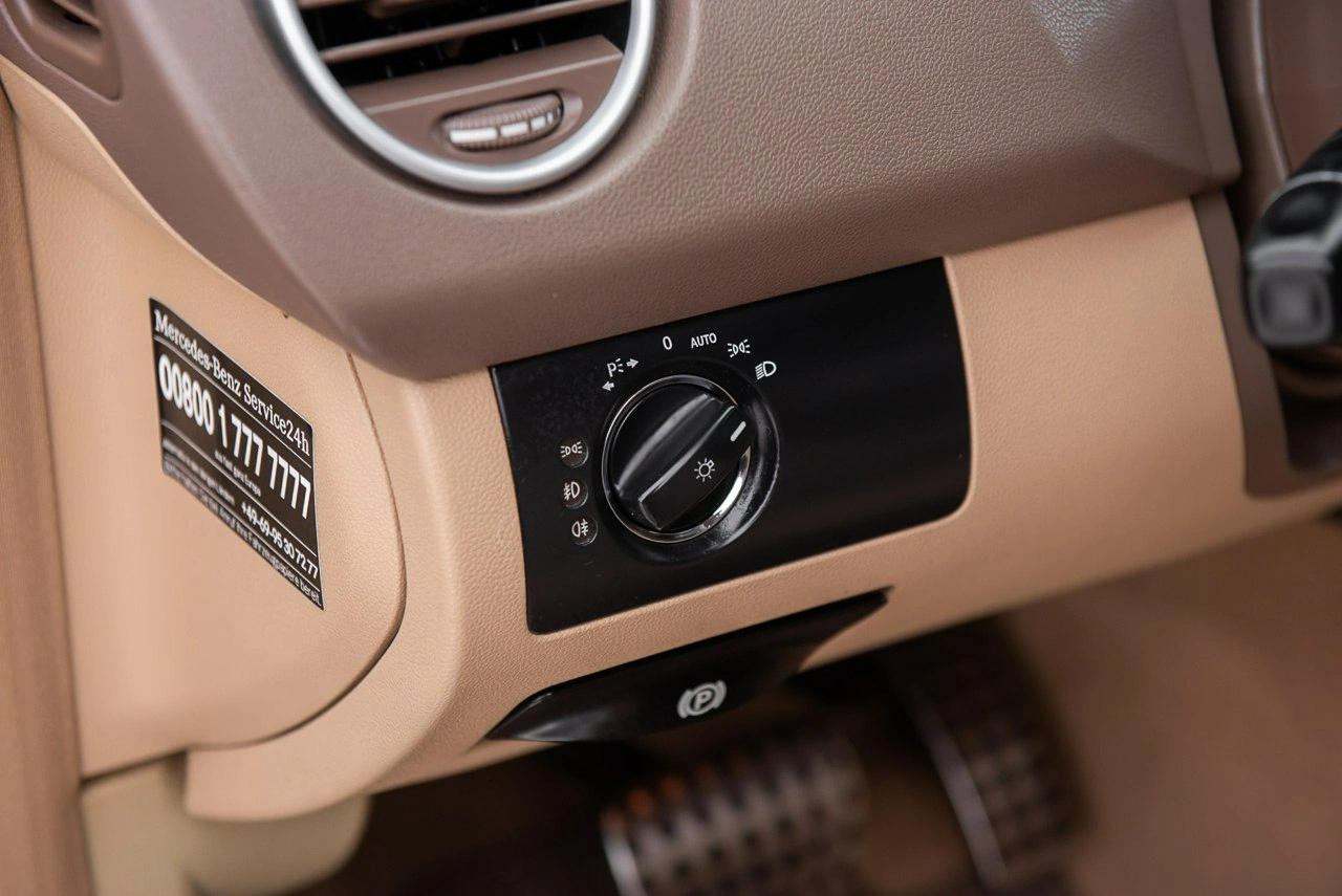 Mercedes ML 320 - Zdjęcie 24