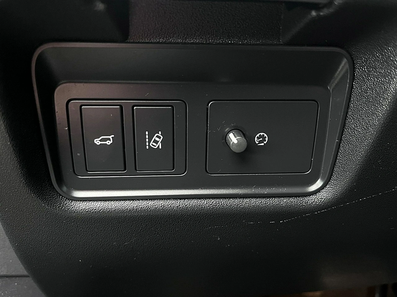 Jaguar E-Pace - Zdjęcie 22