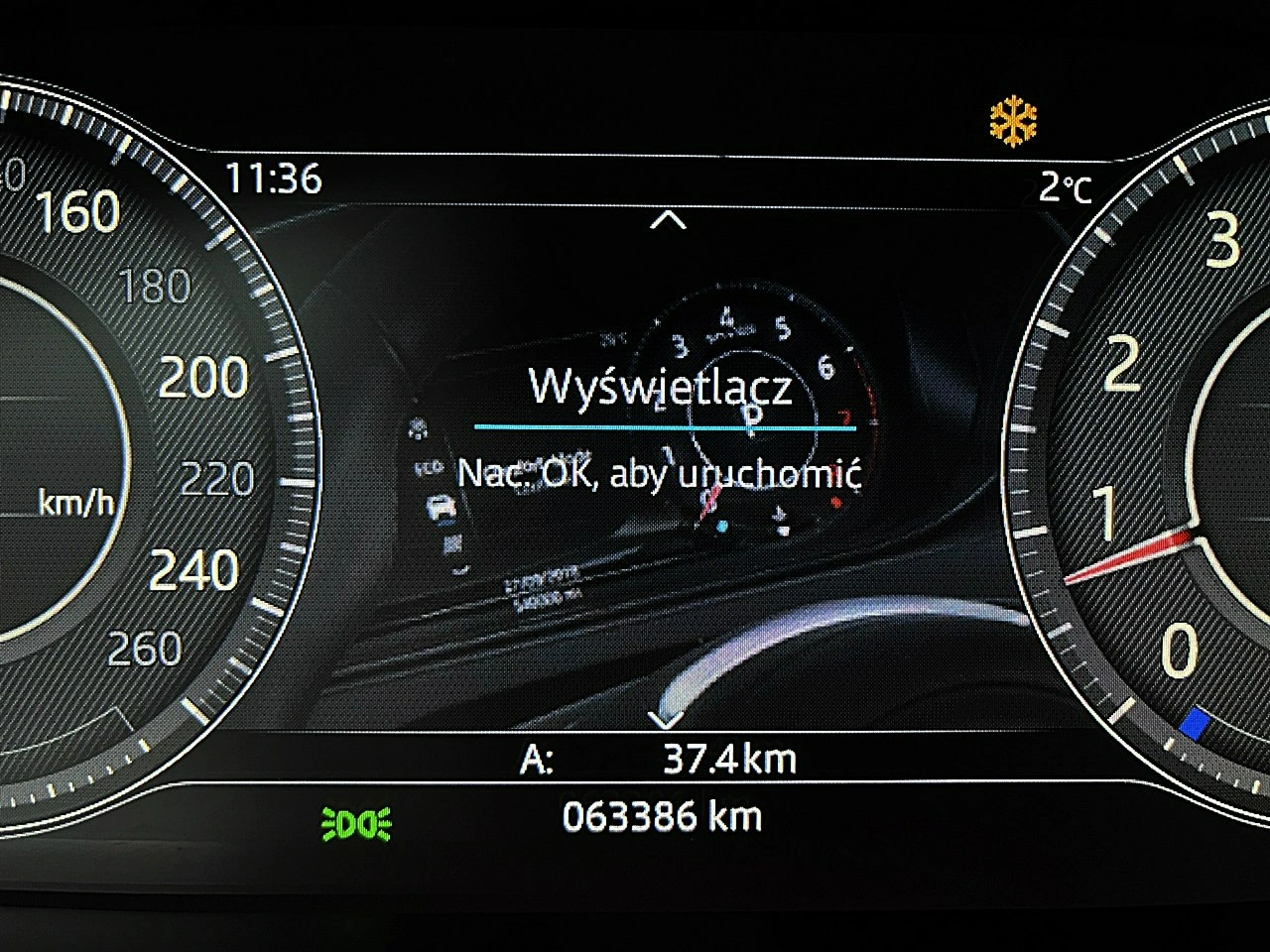 Jaguar E-Pace - Zdjęcie 32