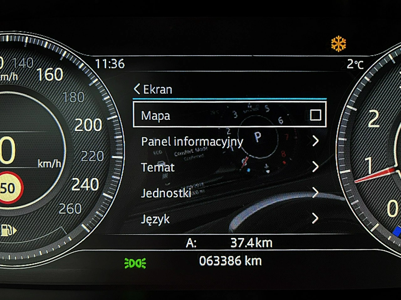 Jaguar E-Pace - Zdjęcie 33