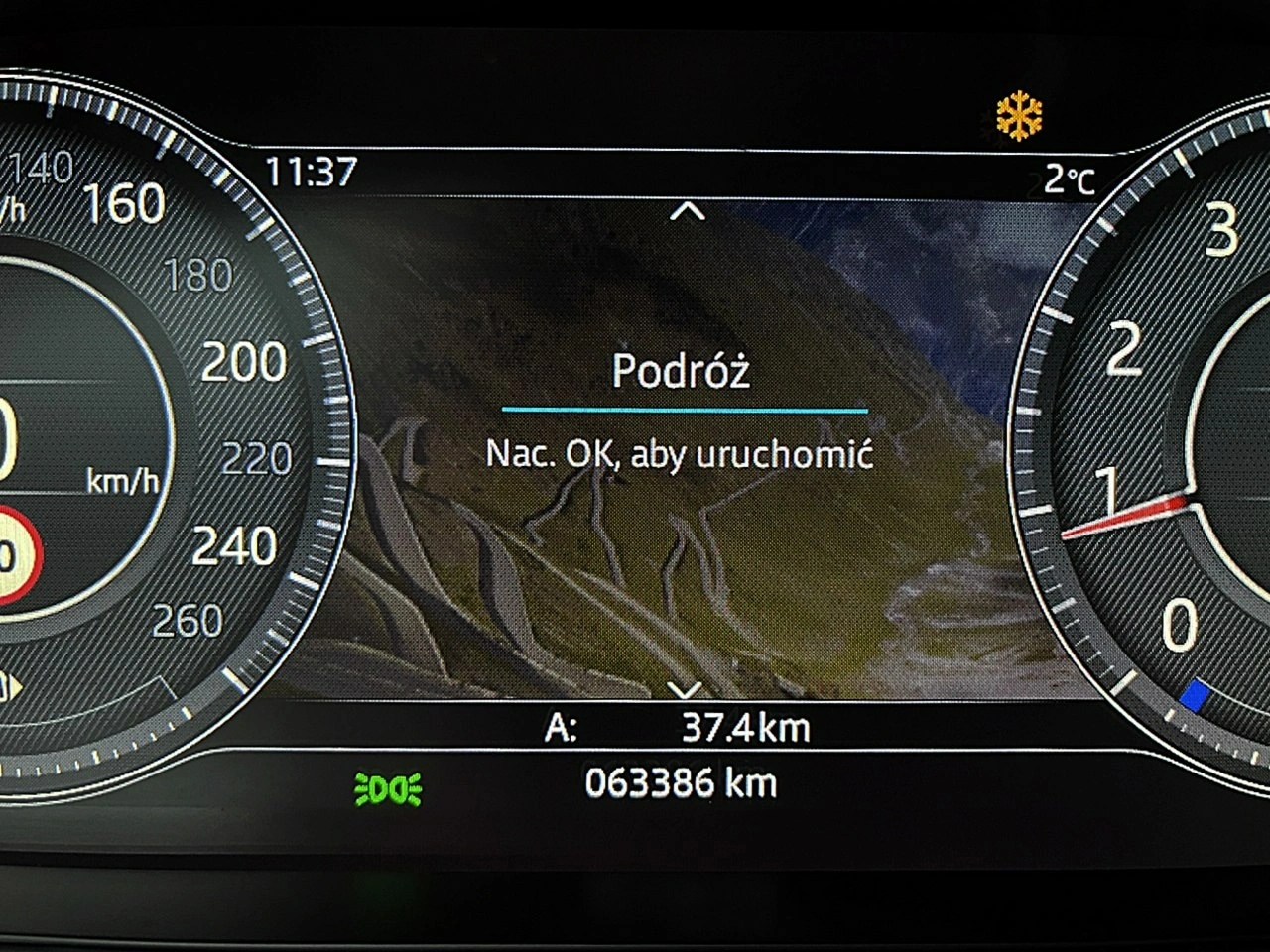 Jaguar E-Pace - Zdjęcie 36