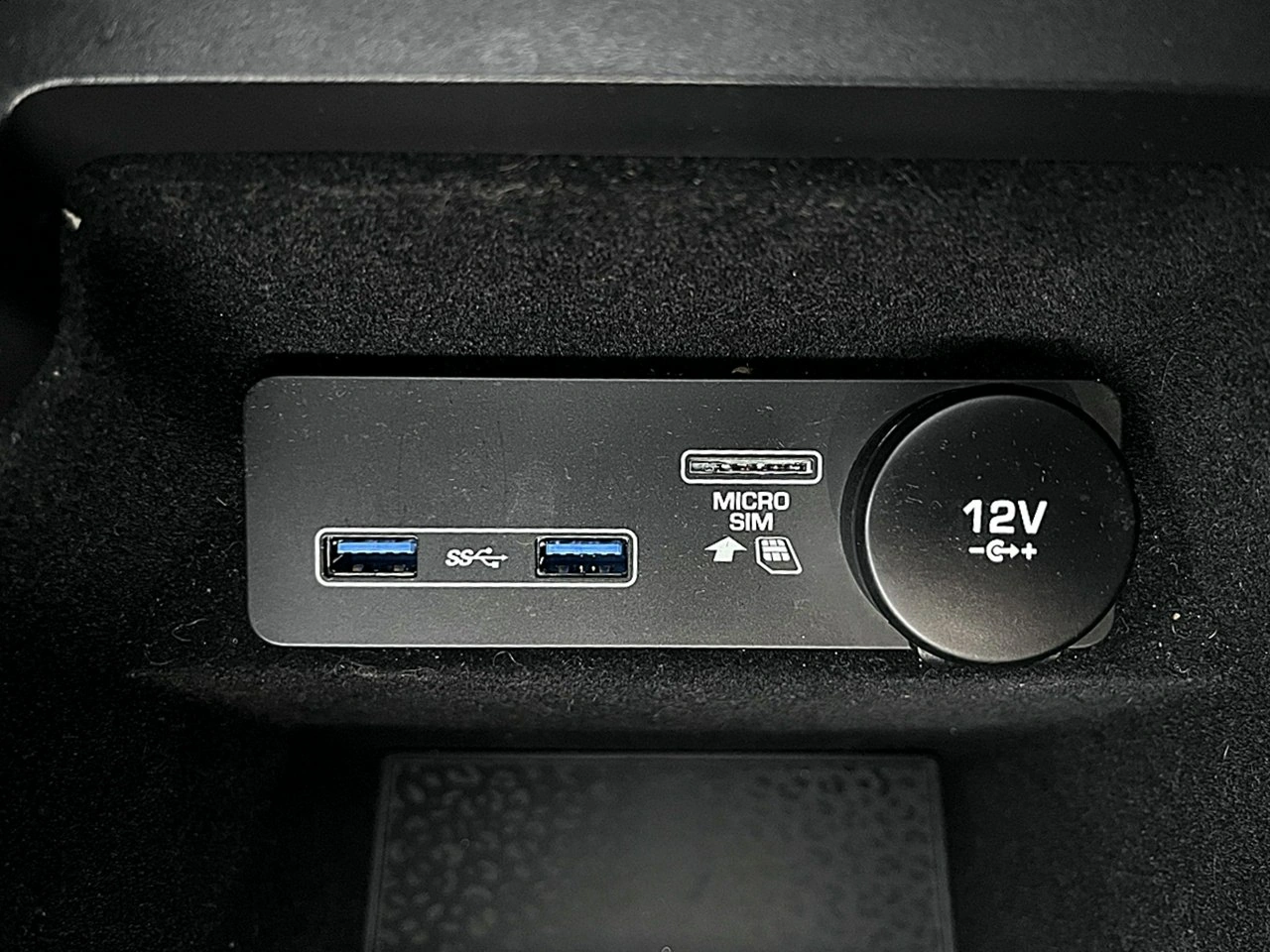 Jaguar E-Pace - Zdjęcie 60