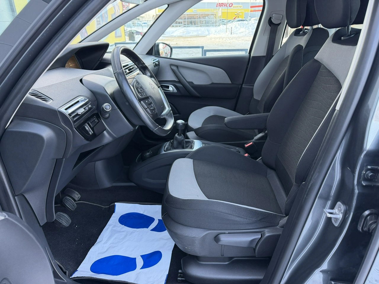 Citroën C4 Picasso - Zdjęcie 17