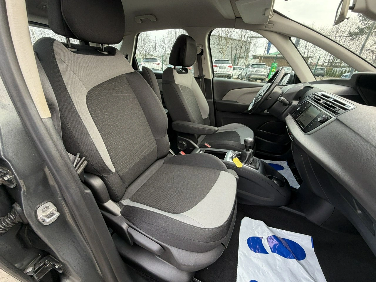 Citroën C4 Picasso - Zdjęcie 27