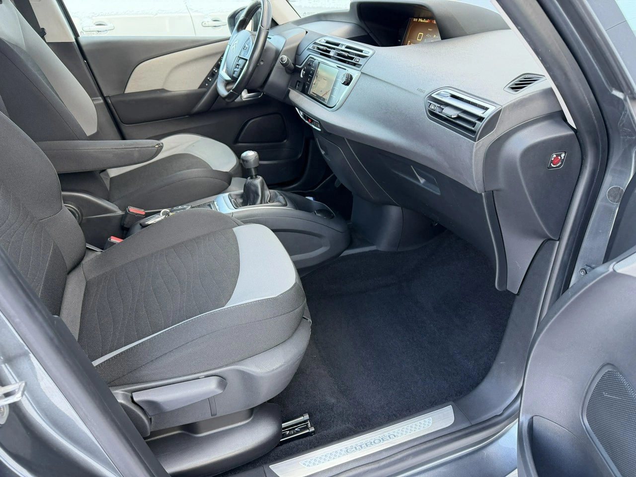 Citroën C4 Picasso - Zdjęcie 34